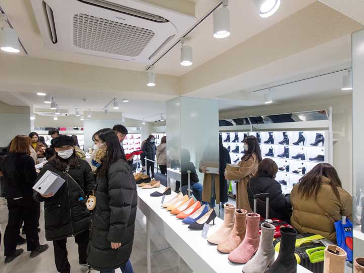 チャカン靴 弘大店 弘大 ソウル のショッピング店 韓国旅行 コネスト