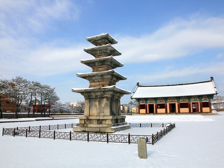 「定林寺址」五層石塔(国宝 第9号)