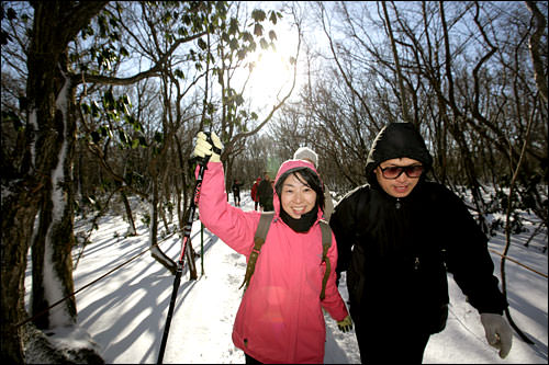 始まったばかりでまだ元気なコネストスタッフ1