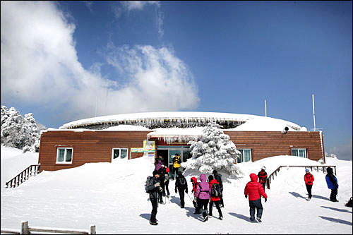 つつじ畑休憩所