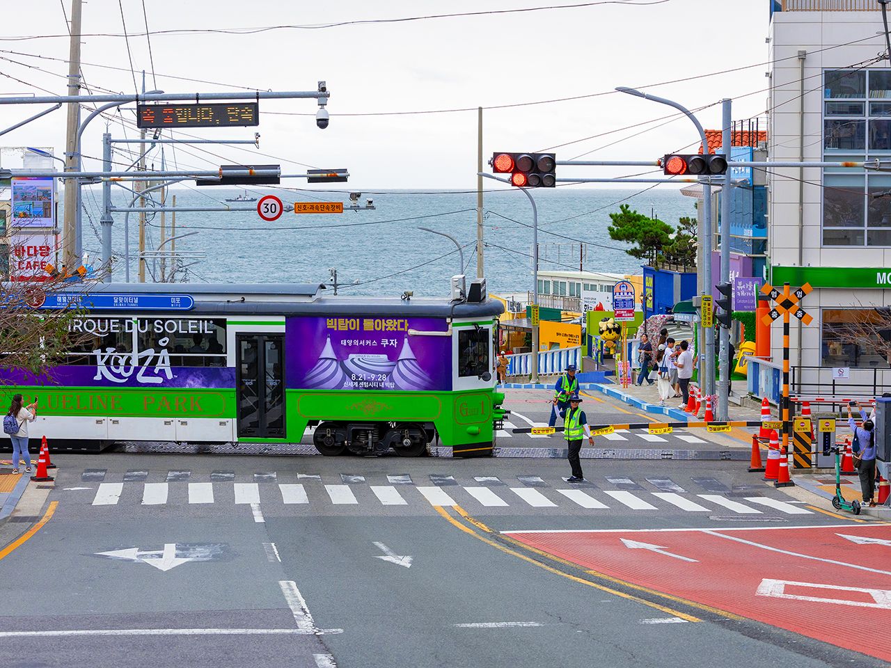 青沙浦(チョンサポ)駅の踏切で写真撮影!