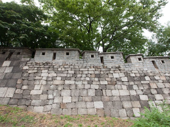 築城時期によって異なる色や形にも注目
