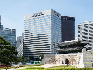 南大門こと「崇礼門(スンネムン)」