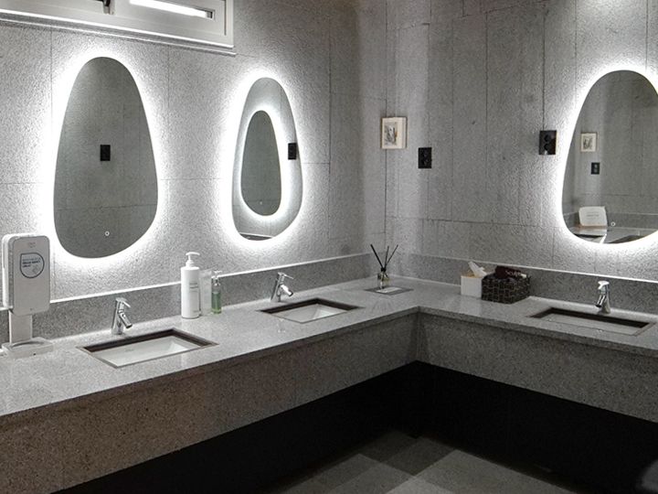 パウダールーム