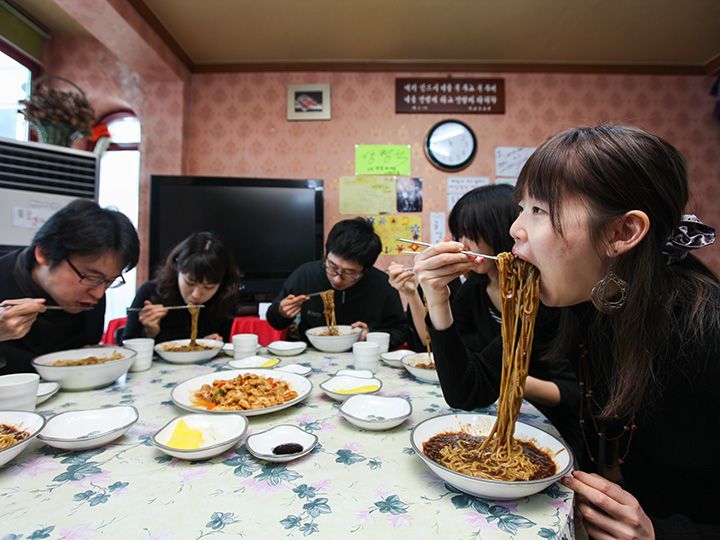 韓国のブラックデー 歳時 記念日 韓国文化と生活 韓国旅行 コネスト