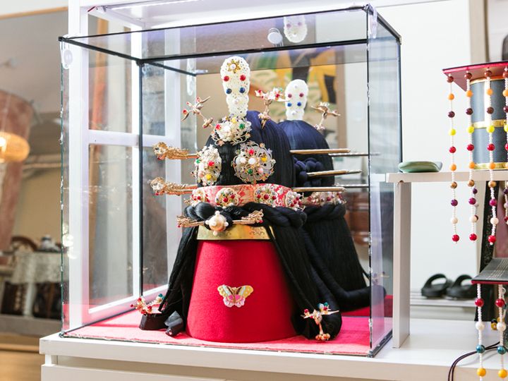 高価な「テスモリ」は職人が作った特注のもの。ドラマ以外ではなかなか見ることのない代物です。