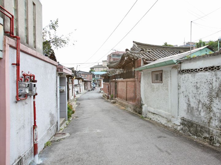 北村2景
苑西洞(ウォンソドン)工房通り