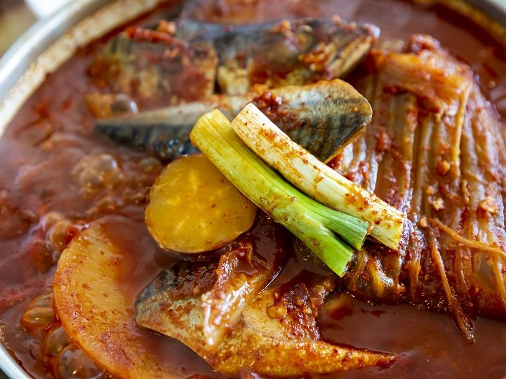 済州島の名物、サバの煮魚