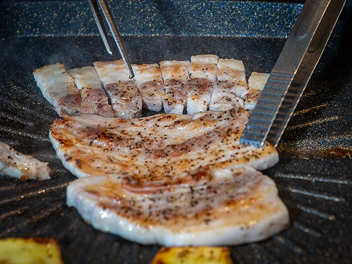 コショウで味付けされたお肉