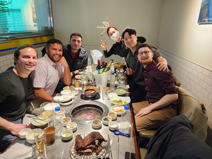 外国人観光客の誕生日会の様子
※写真提供:弘大店