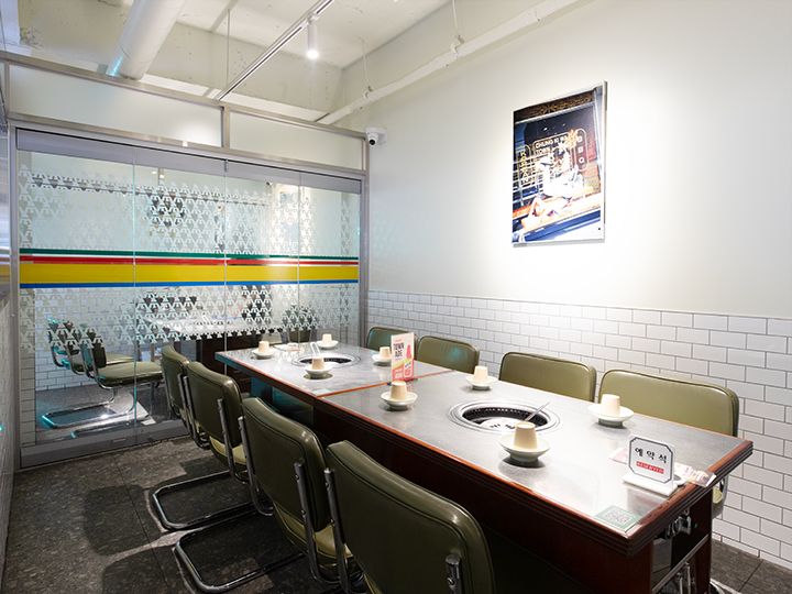 4名室、6名室、8名室の個室も完備