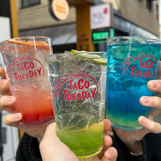 カラフルでサッパリとしたエードもご覧の通り