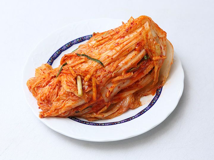 白菜キムチ(ポギキムチ)
キムチと言えばこれ!発酵させてチゲにいれても美味