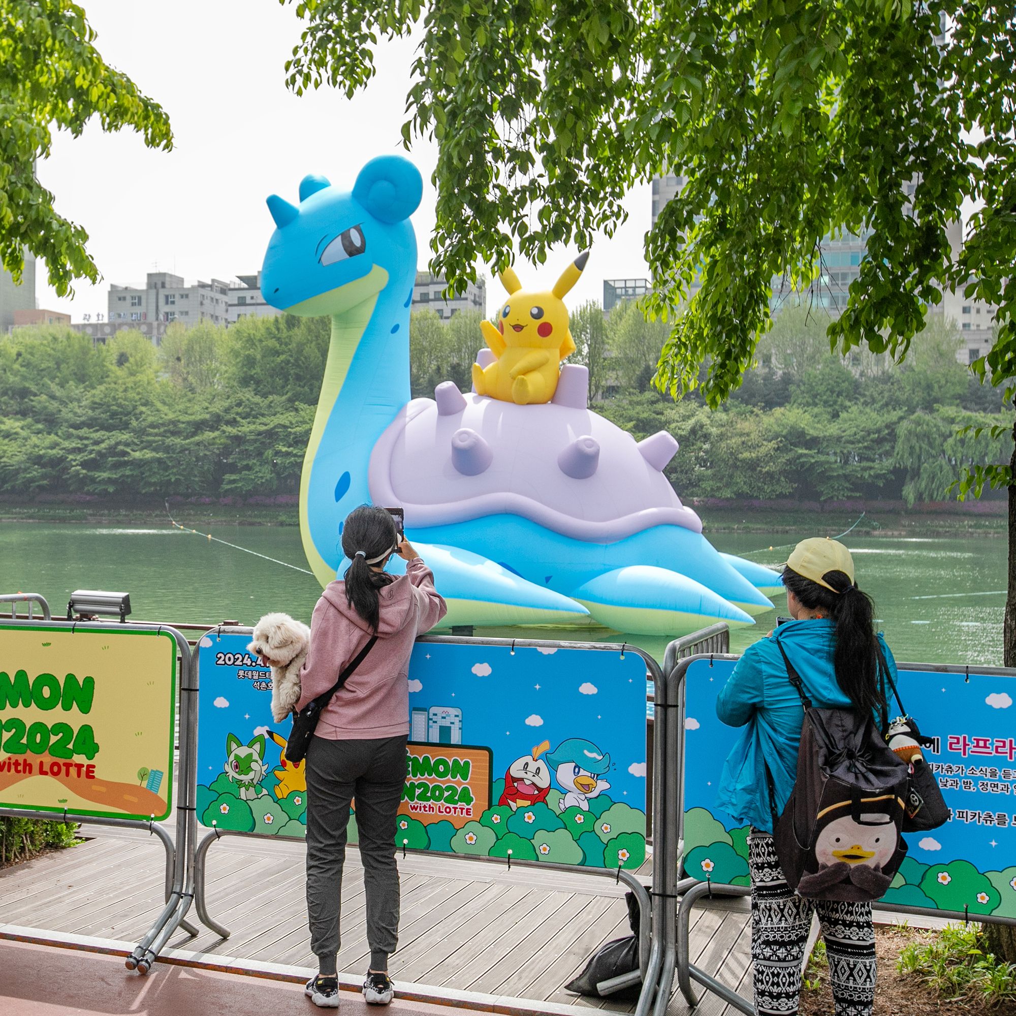 Amazon.co.jp: Northwest ポケモン ピカチュウ ビーチタオル 27