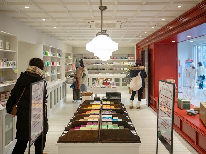 nyu nyu 明洞店｜明洞(ソウル)のショッピング店｜韓国旅行「コネスト」