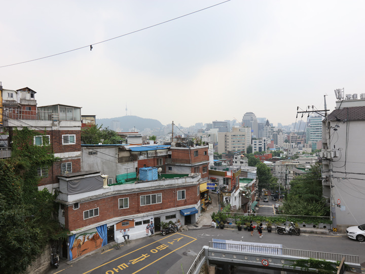 梨花洞 路上美術館 大学路 城北洞 ソウル の観光スポット 韓国旅行 コネスト 梨花洞 路上美術館 大学路 城北洞 ソウル の観光スポット 韓国旅行 コネスト