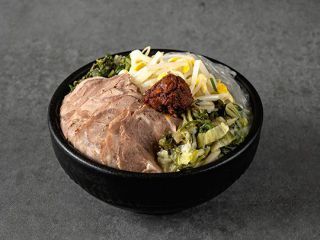 厚切り豚肉入りクッパ ※写真提供：明洞中央会館