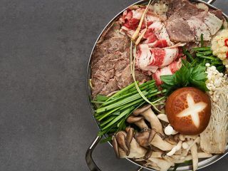 ミヒャン牛肉鍋 ※写真提供：明洞中央会館
