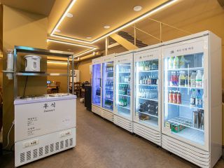 ドリンク冷蔵庫