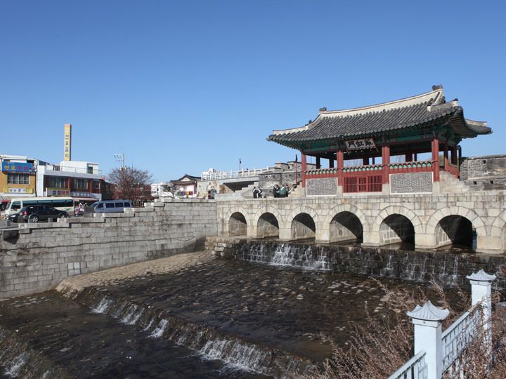 華虹門(ファホンムン)