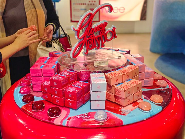 fwee Agit 聖水｜聖水洞・ソウルの森(ソウル)のショッピング店｜韓国