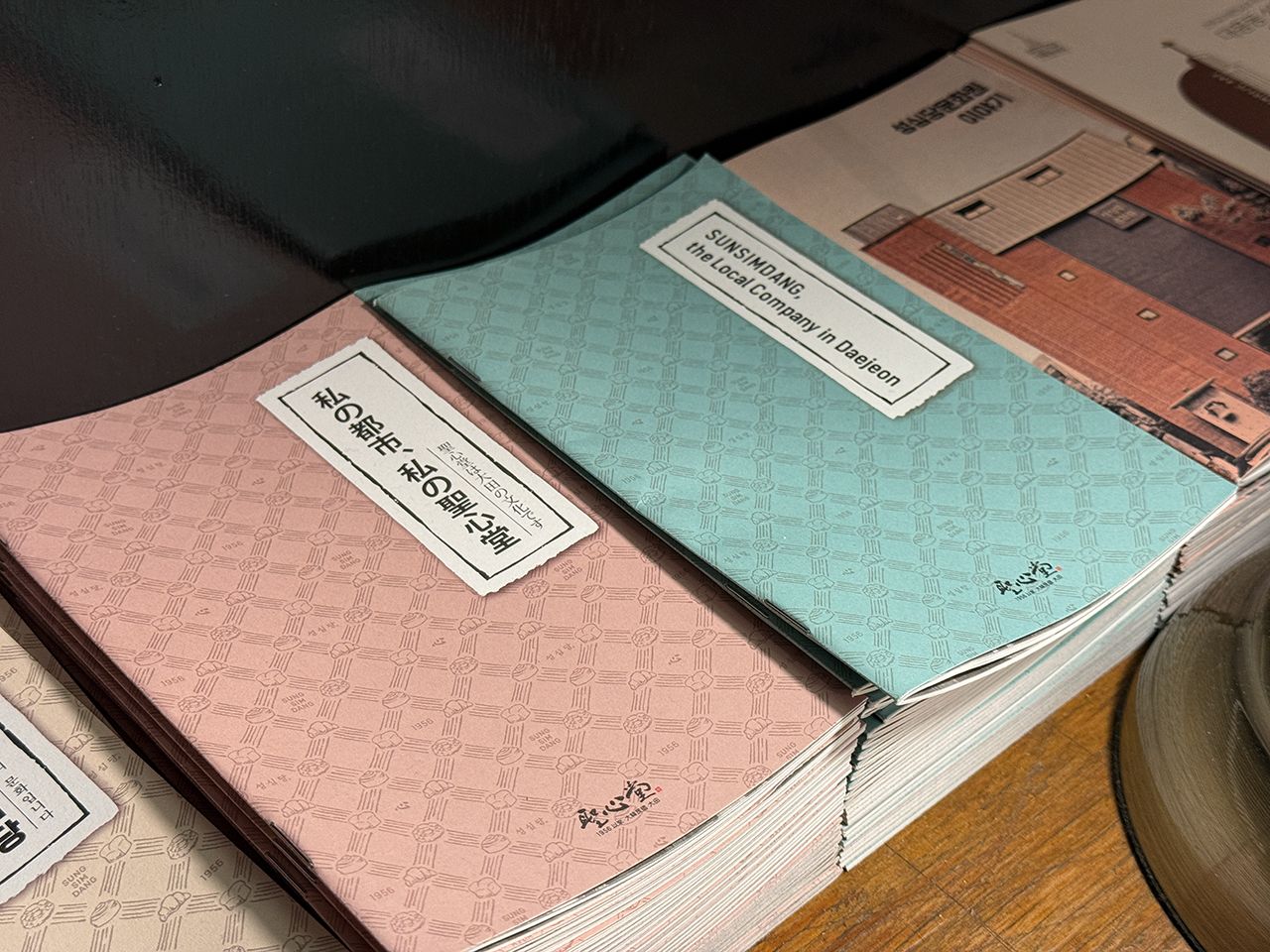 日本語の無料パンフレットも持ち帰れます