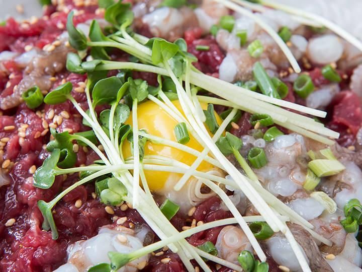 ユッケと活きテナガダコのタンタンイ(ユッタンイ)