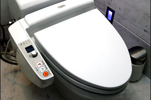 ウォシュレットトイレが完備