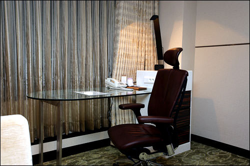 ビジネスマンには嬉しいデスクも