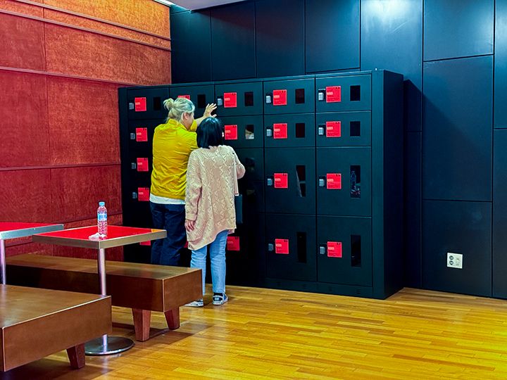 無料ロッカー(客席2階)