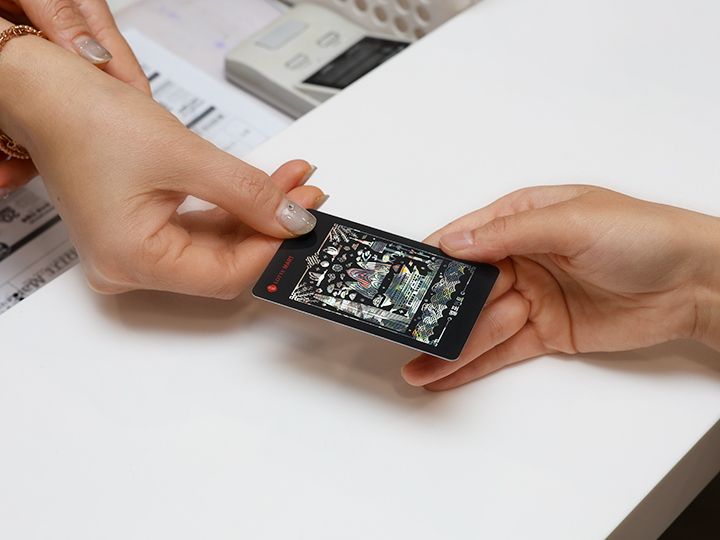 サービスカウンターで受取り