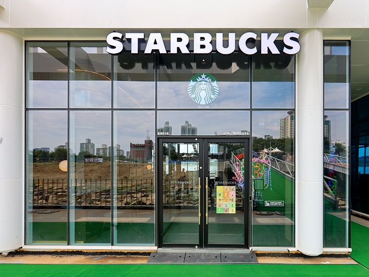 スターバックスコーヒー トゥッソム漢江公園店｜ソウル東部(ソウル)の