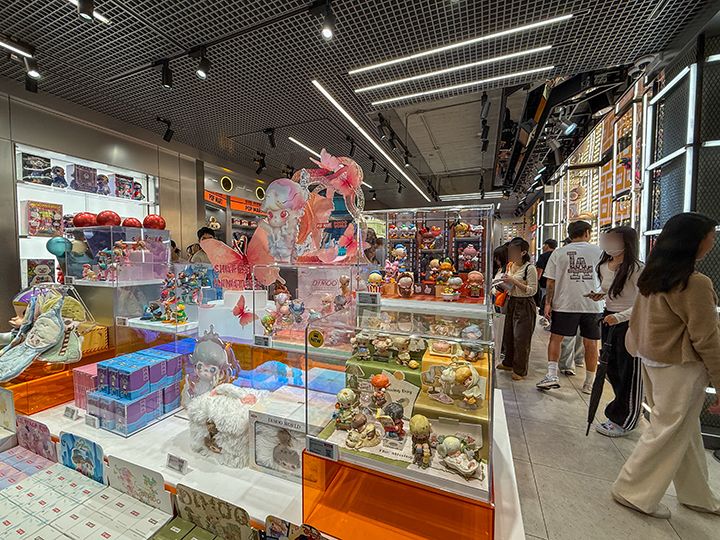 POP MART 明洞プレミアムテーマショップ｜明洞(ソウル)のショッピング