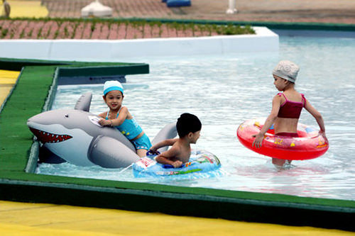 幼児用は水深50cm