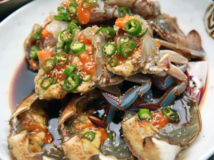 カンジャンケジャン(ワタリガニの醤油漬け)
(100g)120kcal (1人前)360kcal