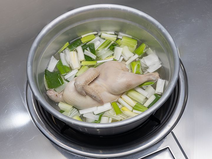 タッカンマリ1人前(パンマリ)
※お餅、ねぎ、じゃがいも付き