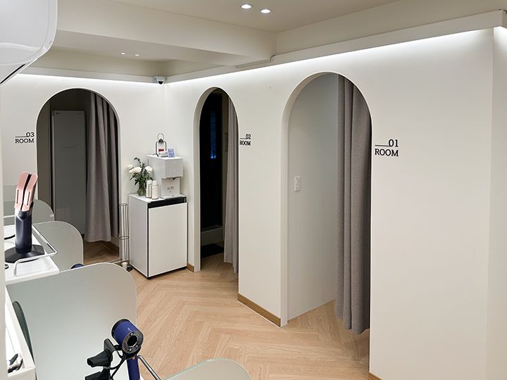 同時間に最大4名まで予約可