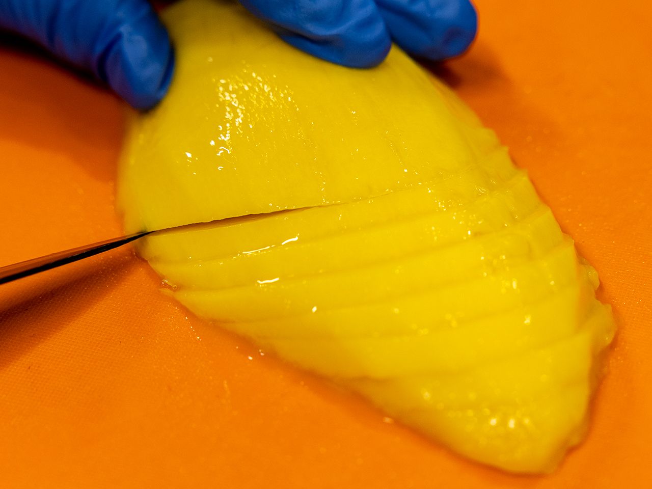 マンゴーやイチゴも契約農家から仕入れており、新鮮で美味しい!と評判