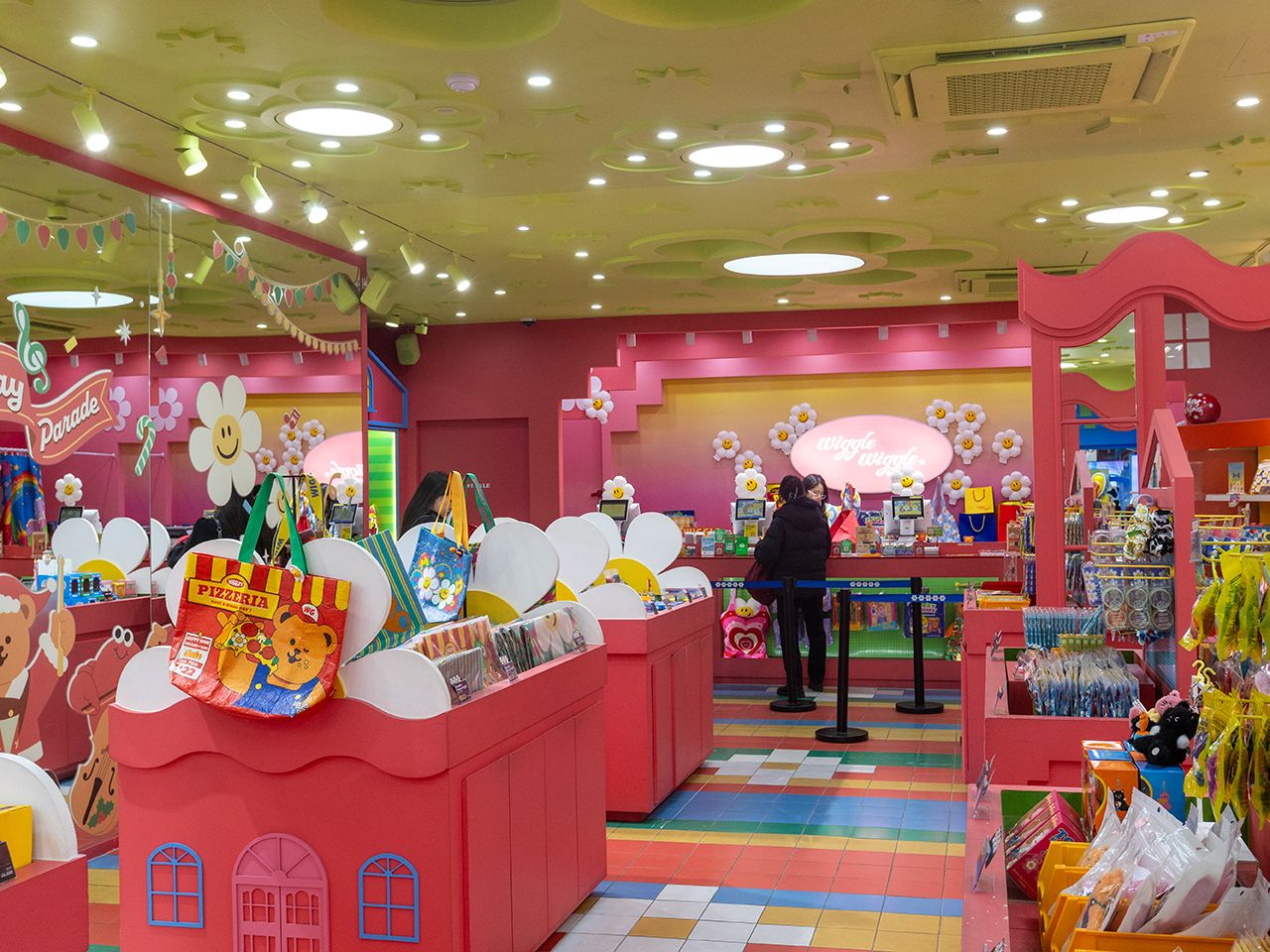 WIGGLE WIGGLE ZIP 明洞オールインワンハウス｜明洞(ソウル)の