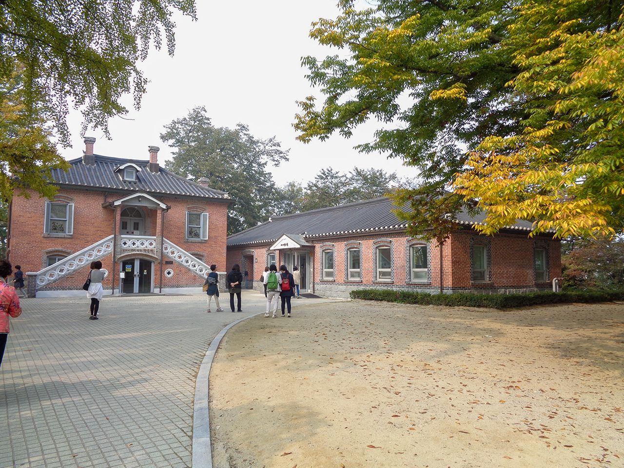 貢税里聖堂｜(大田・忠清道)の観光スポット｜韓国旅行「コネスト」