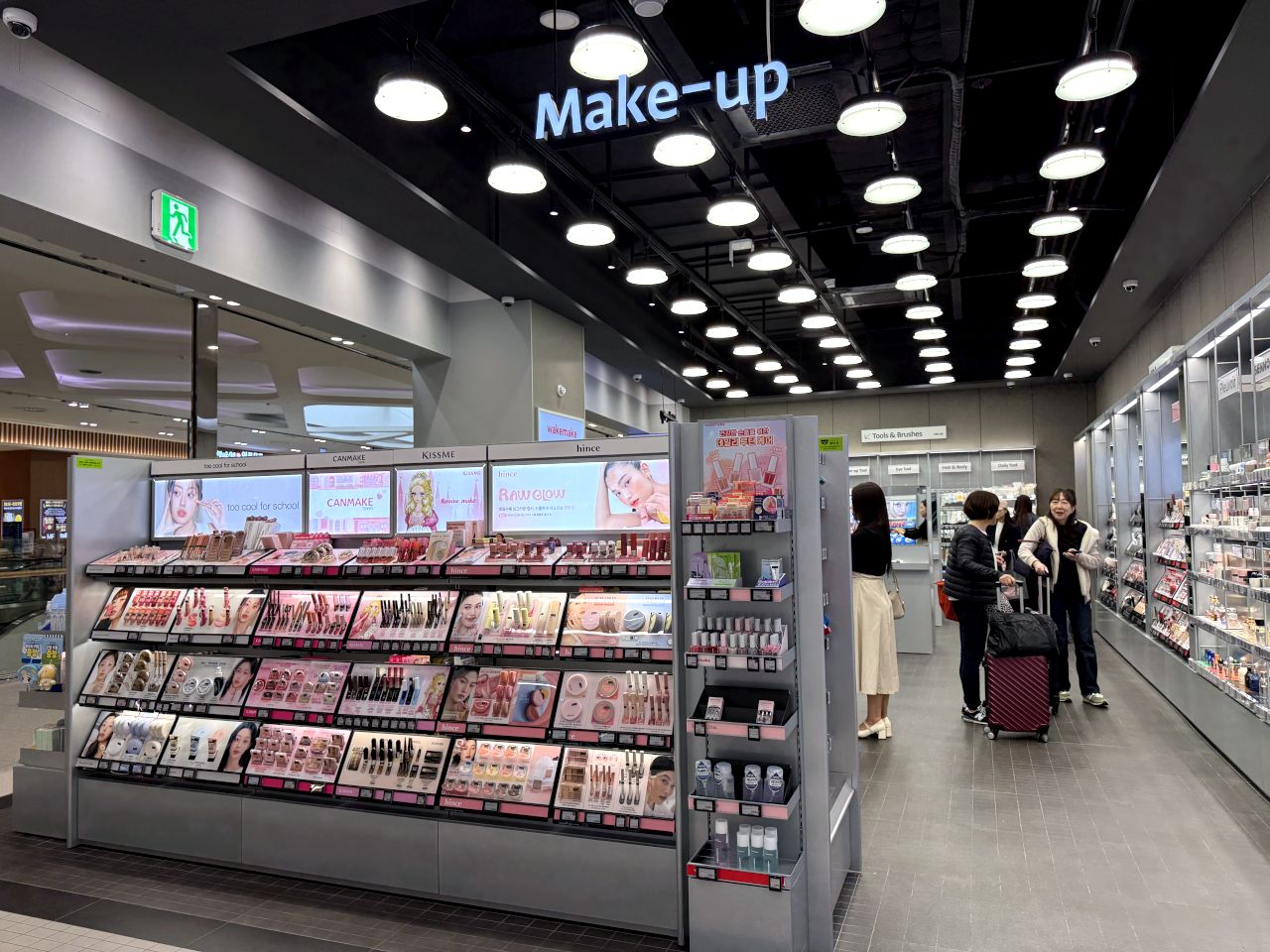 オリーブヤング ロッテモール金浦空港店｜金浦空港(ソウル)の