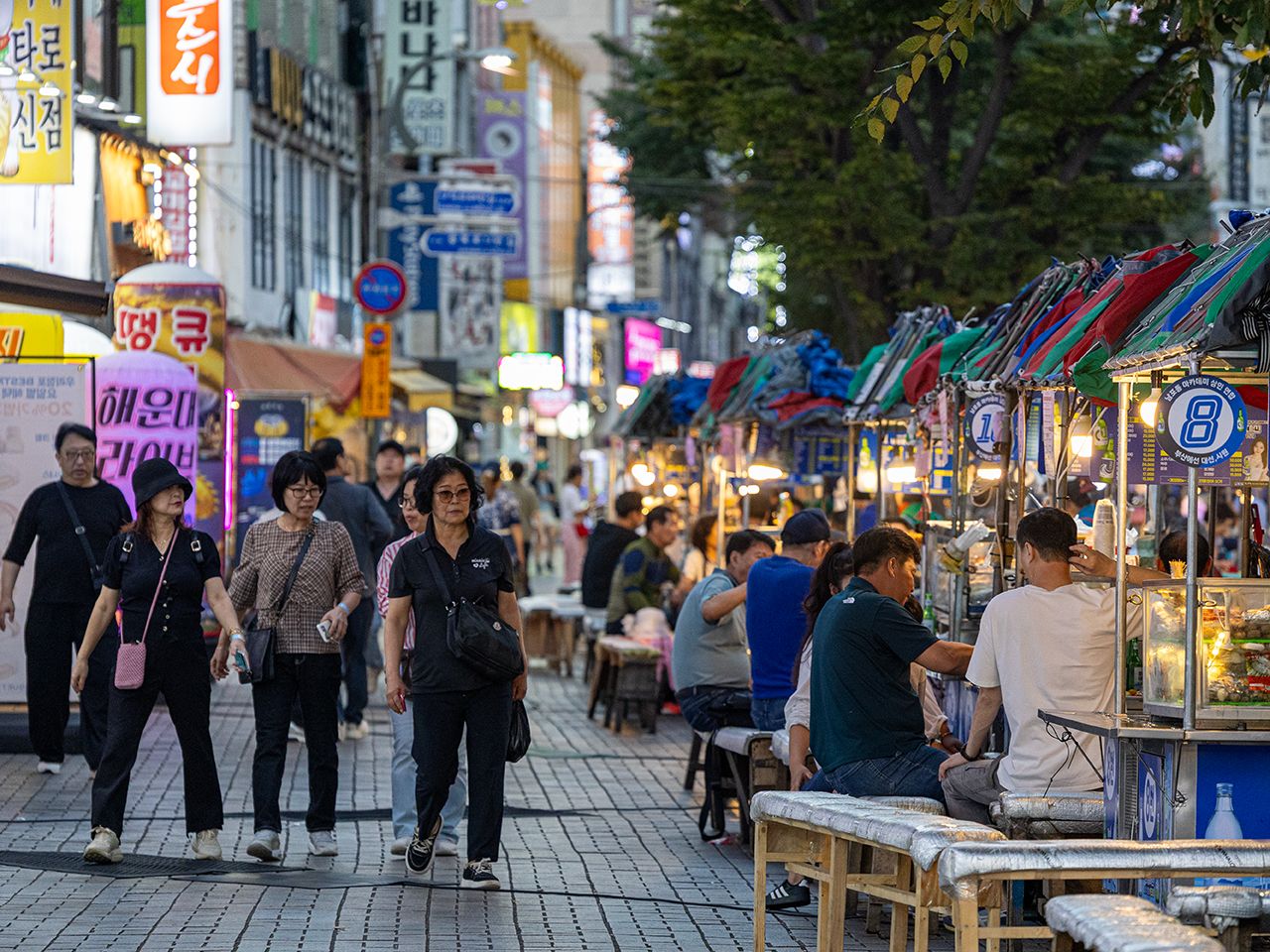 BIFF広場｜南浦洞(チャガルチ市場)(釜山)の観光スポット｜韓国旅行