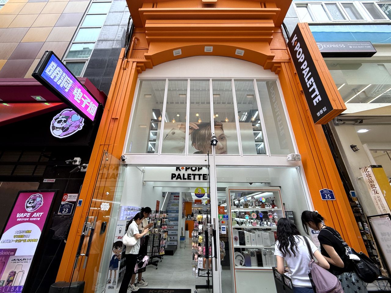 韓国BL SPAKLZ ポップアップ Tシャツとトレカ7枚セット K-POP PALETTE 明洞店｜明洞(ソウル)のショッピング店｜韓国旅行