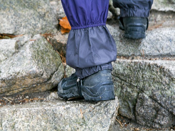 歩きやすい靴で