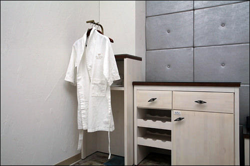 備え付けのバスローブ