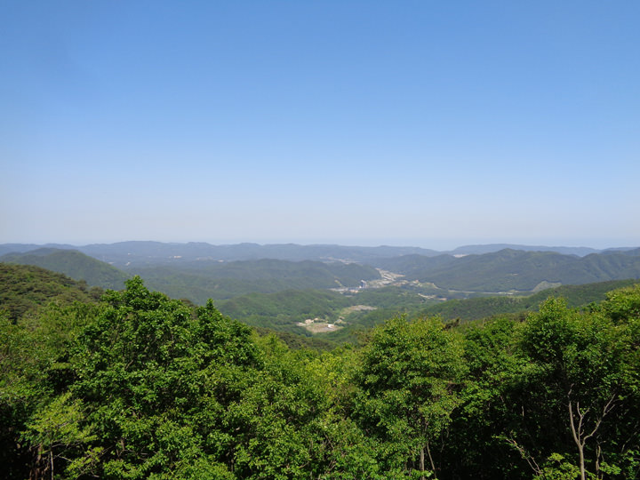 天気の良い日には東海岸の海まで見える
