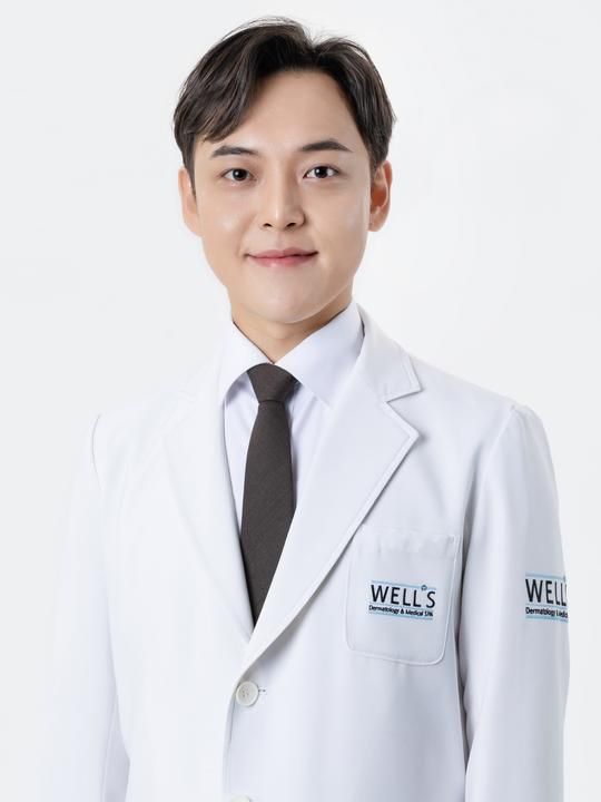 キム・テミン院長
・ソウル大学 医学部 卒業
・ソウル大学病院 病院長賞 受賞
・ソウル大学病院 皮膚科