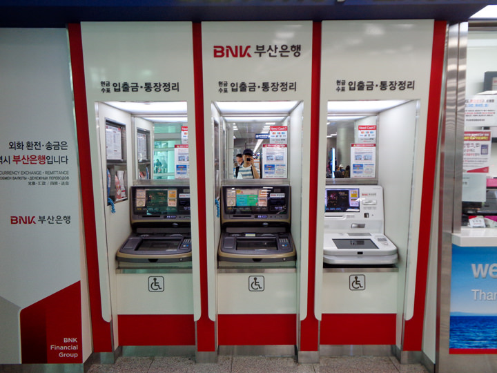 グローバルATM(1F)