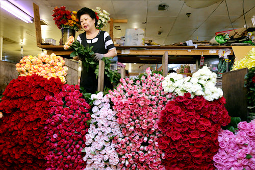 南大門・テド花総合卸売り商店街