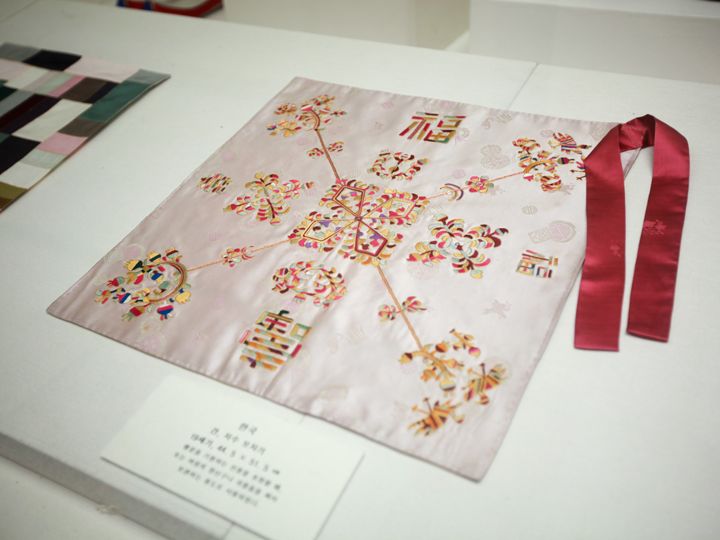 ポジャギ (antique) | hanalm 韓国刺繍博物館 図録集 ポジャギ